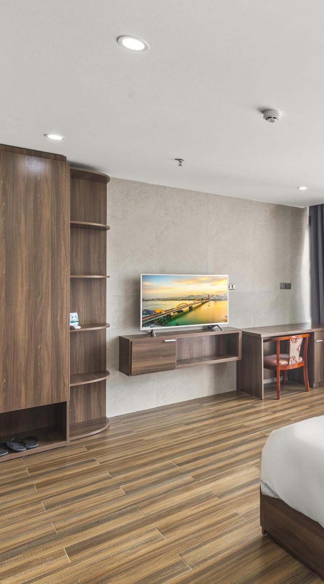 Sea Hotel & Apartment Дананг Екстериор снимка