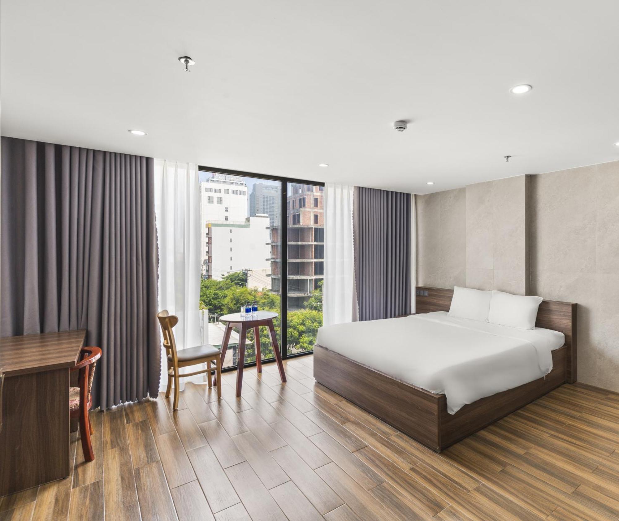 Sea Hotel & Apartment Дананг Екстериор снимка