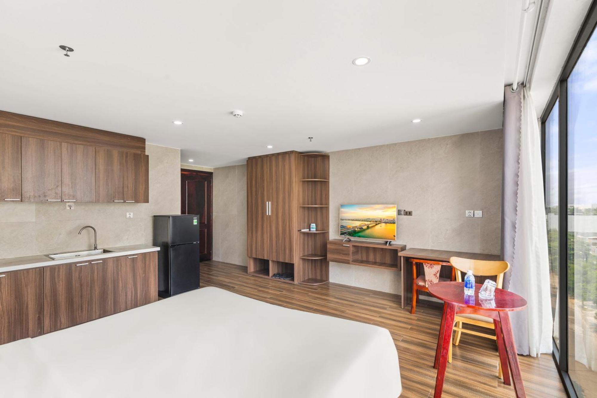 Sea Hotel & Apartment Дананг Екстериор снимка