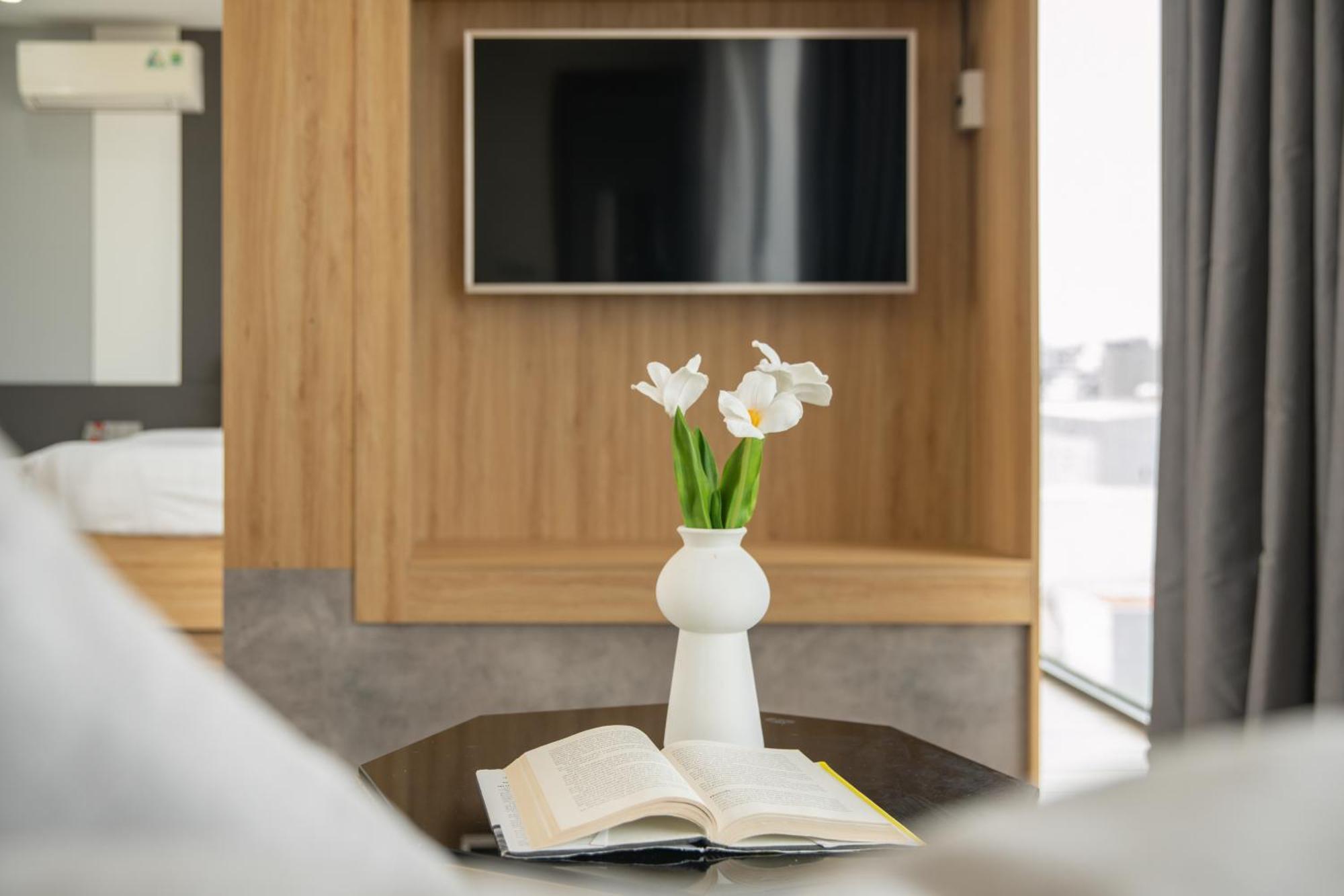 Sea Hotel & Apartment Дананг Екстериор снимка